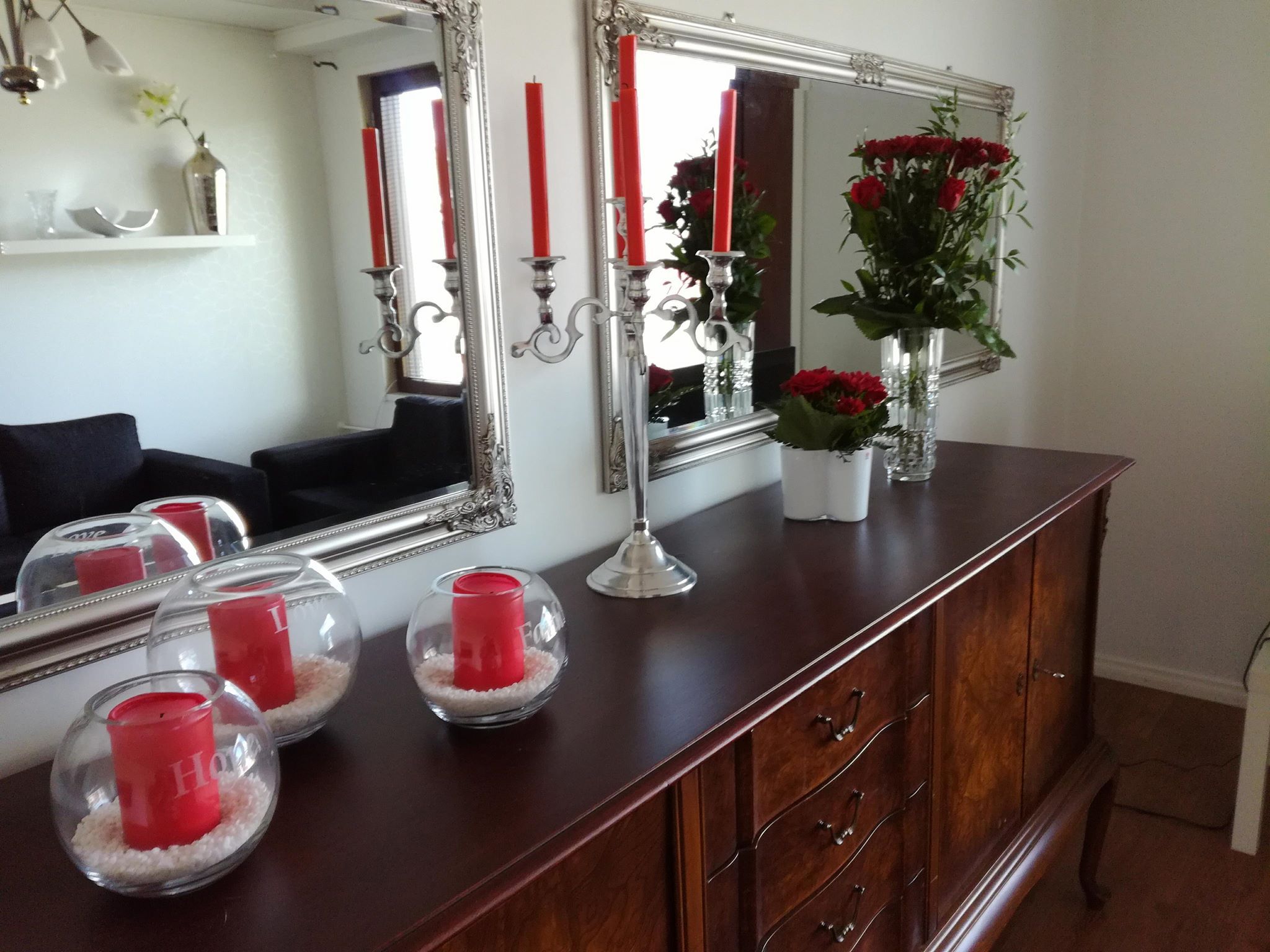 Kirsi on kauneuden rakastaja. Tavaran vähentäminen tuki myös tämän piirteen pääsyä esiin.