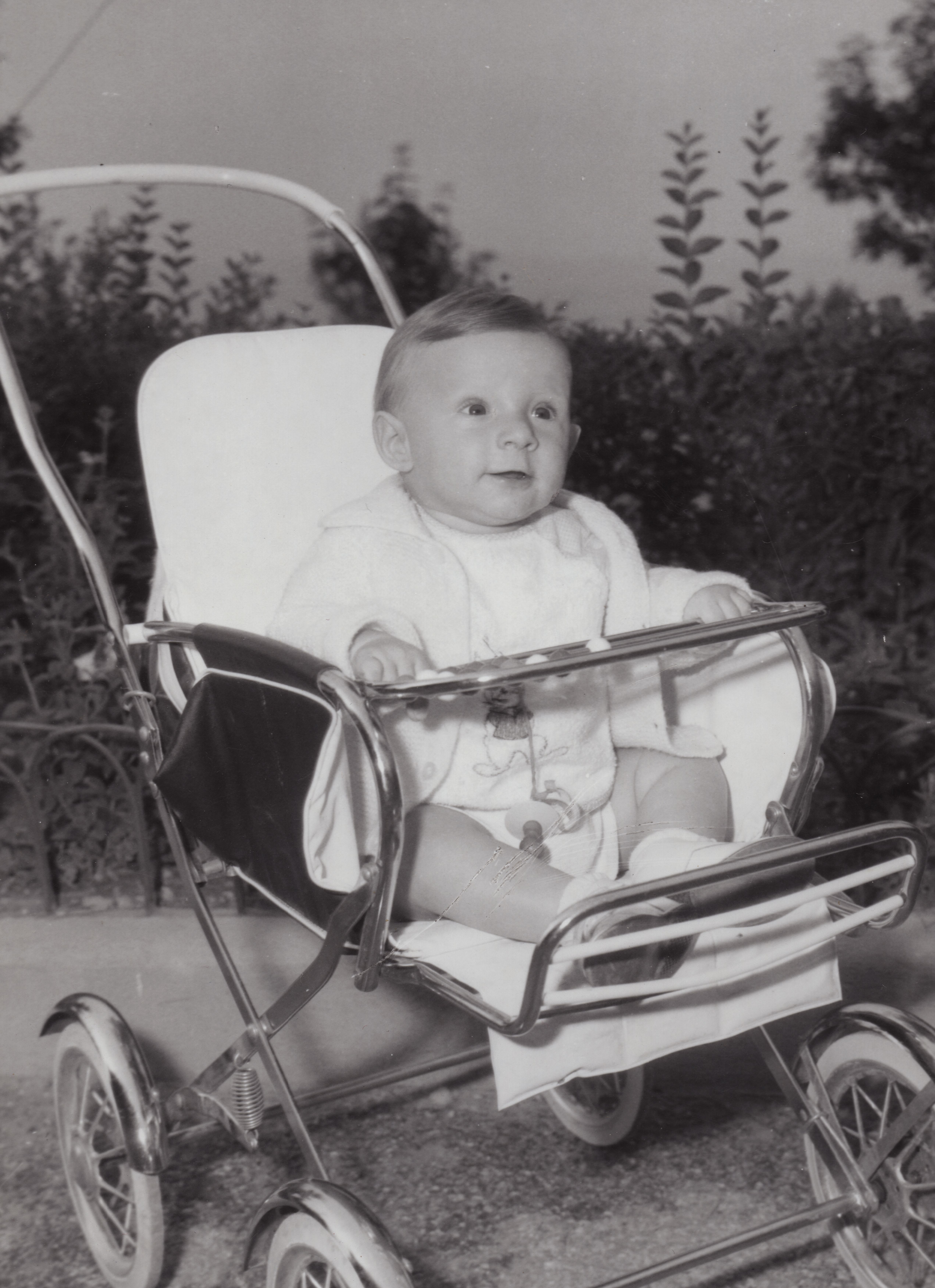 Auringon kanssa ei ollut vielä 1960-luvulla kovin tarkkaa - paitsi että vauvan piti saada sitä tarpeeksi.