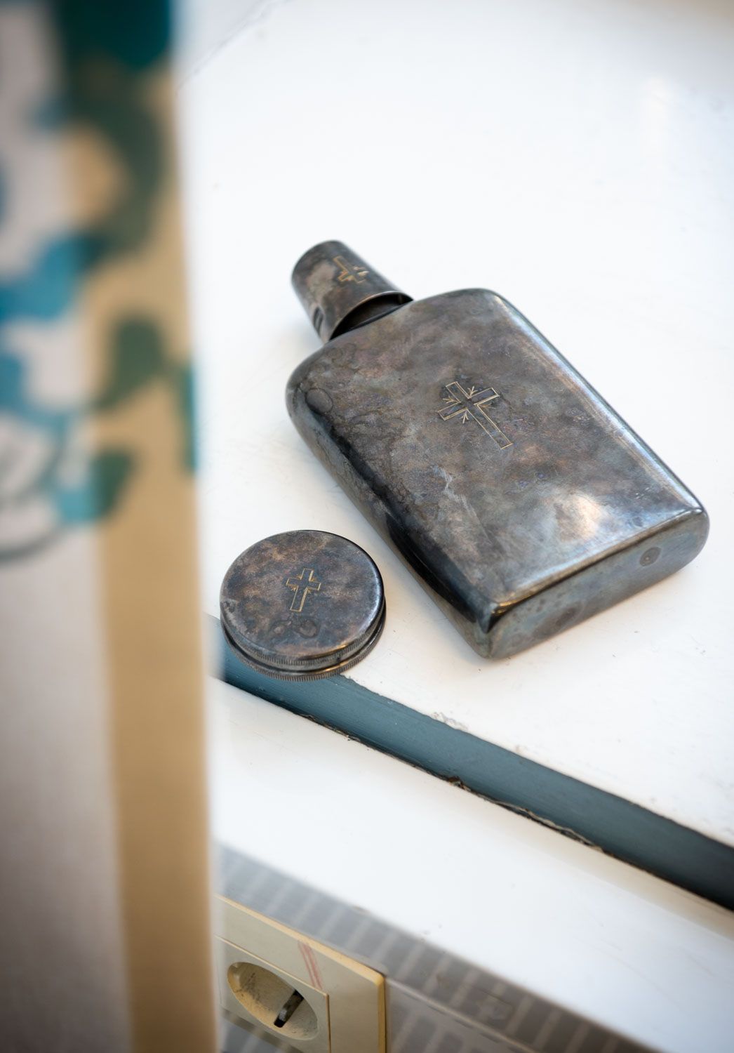 Sotilaspastori voi jakaa ehtoollisen vaikka metsässä.