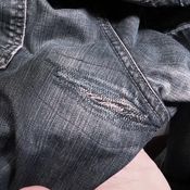 Suuri käsityö. Farkkujen paikkaus.