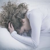 Nukkuminen ei auta masennukseen