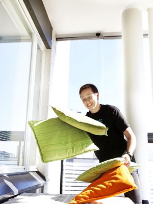 Ammattijärjestäjä Elina Alasentie kertoo, miten saat tunnin lisäaikaa