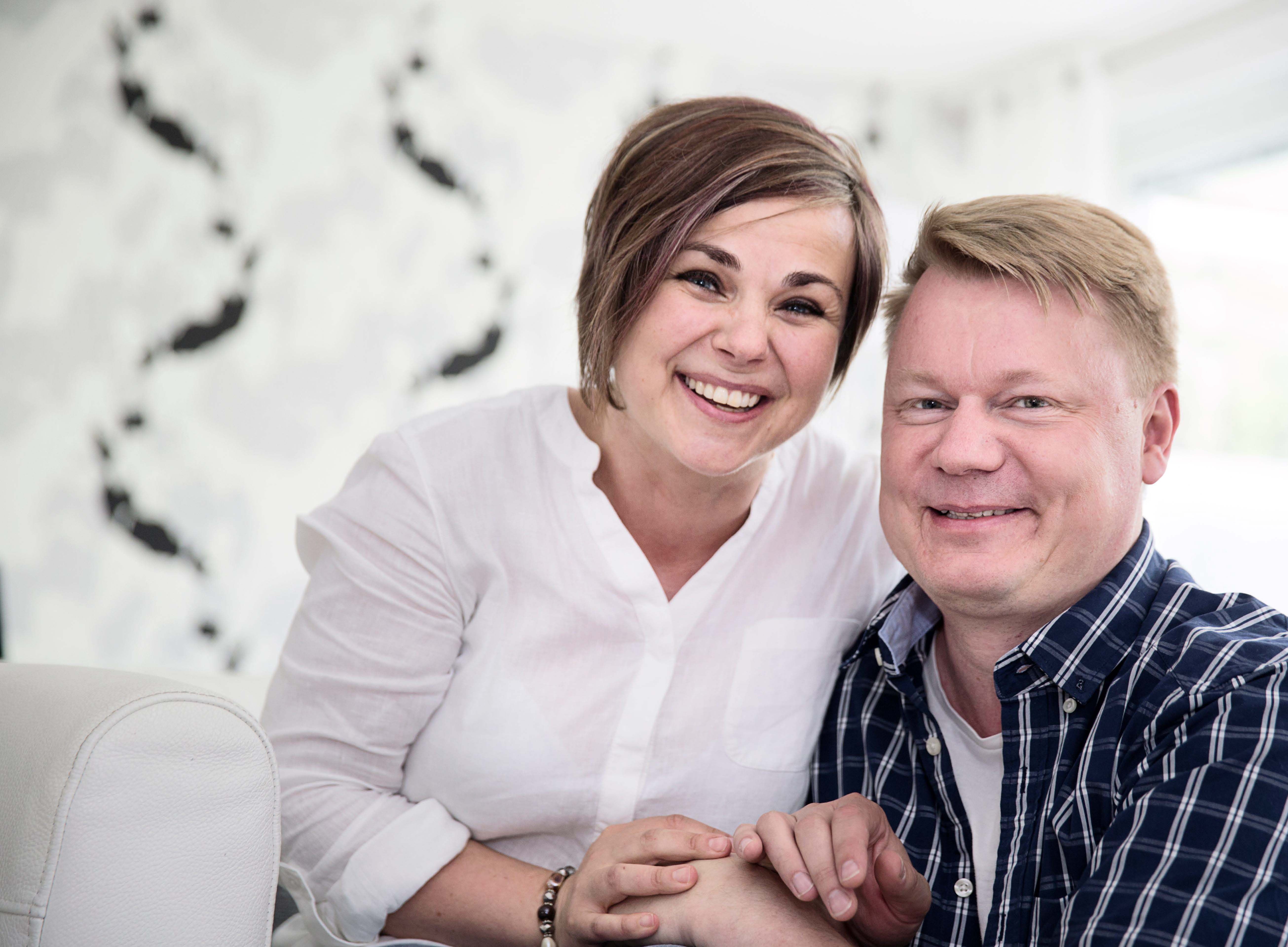 Kun Ansku ja Hannu haluavat pitää toisiaan hyvänä, he viettävät hotelliviikonlopun Helsingissä ja nukkuvat aamulla pitkään.